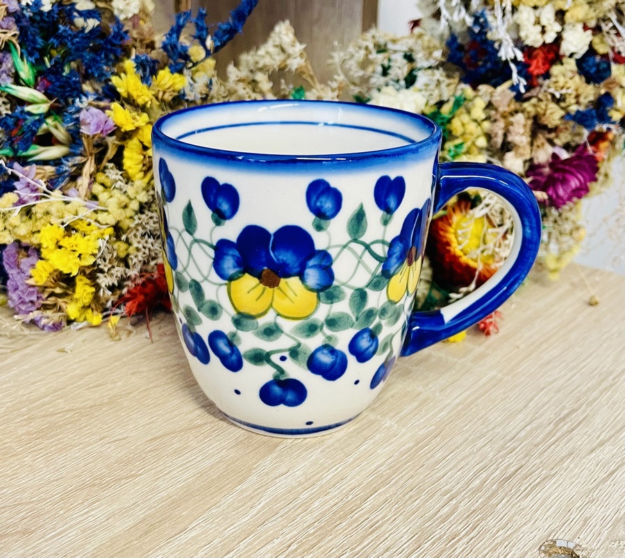 kubek bratki unikat ceramika Boleslawiec